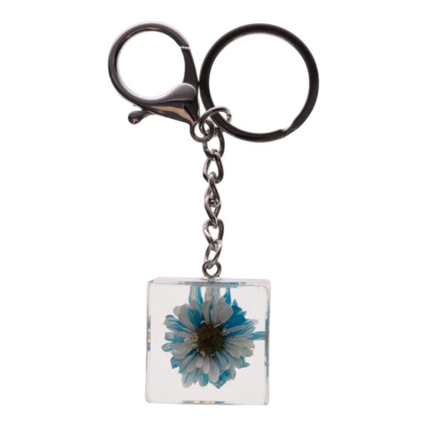 Real Daisy in Acrylic Cube Keychain – Blue