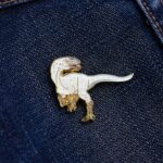 Dilong Enamel Pin (Dilong paradoxus)
