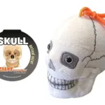 GIANTmicrobes Skull Keychain